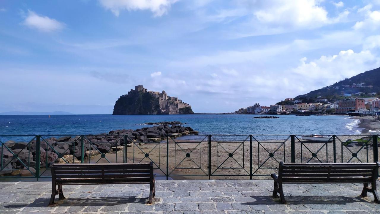 Casetta Emilia Vicino Al Mare Ísquia Exterior foto